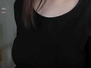 _monnytoon_ streaming live frame — Chaturbate cam girl