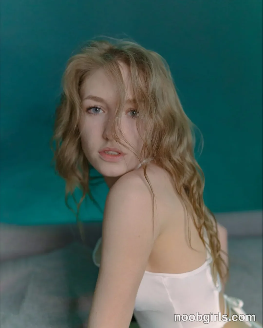 _taylor_swift (@_taylor_swift) high-res photoshoot photo #4 — Chaturbate cam model gallery