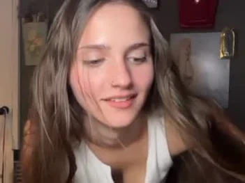 alice1nwonderland live stream capture — Chaturbate cam girl