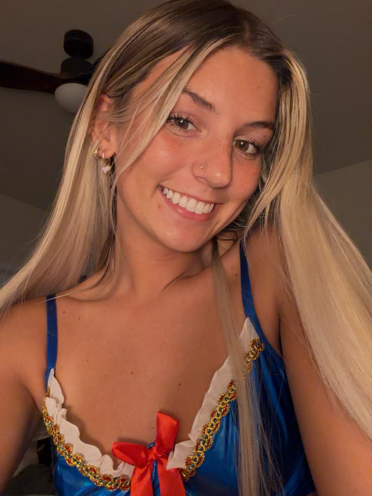 ambiebambiii (@ambiebambiii) — photo 35 from her gallery