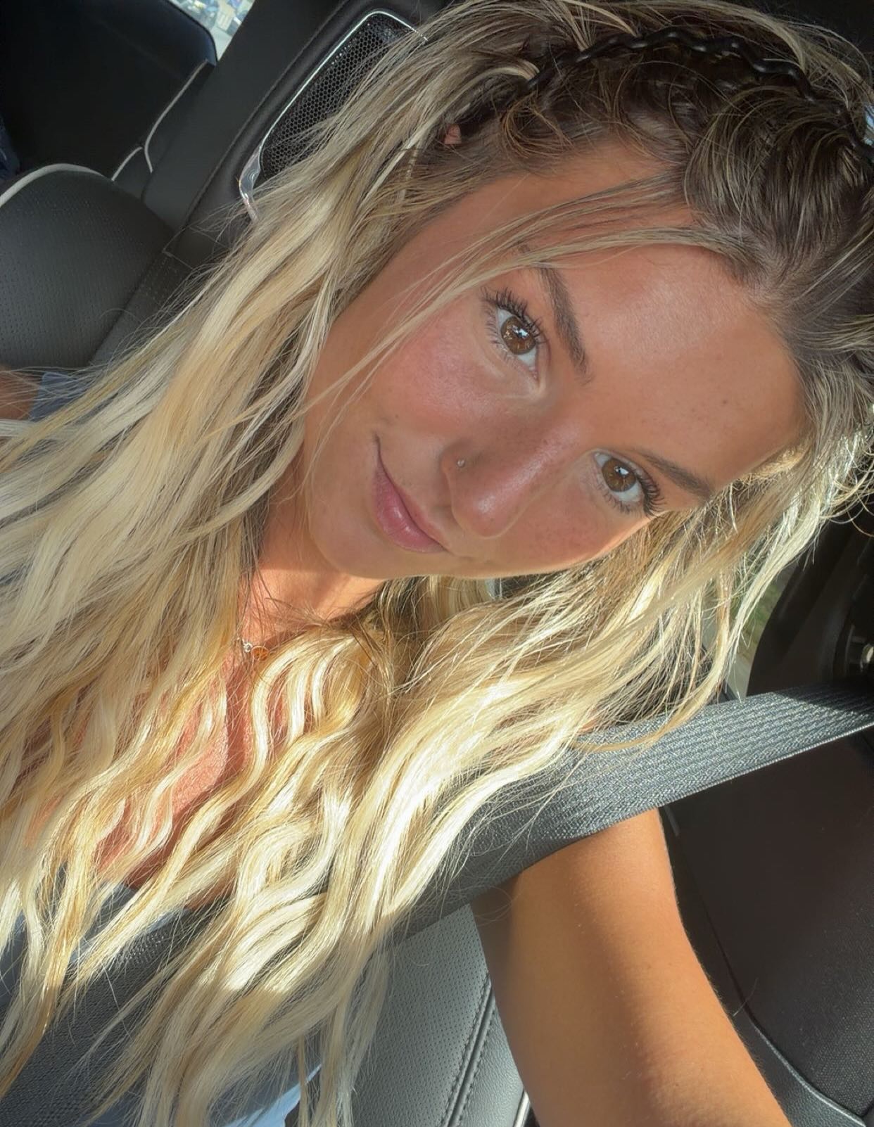 ambiebambiii (@ambiebambiii) — photo 72 from her gallery