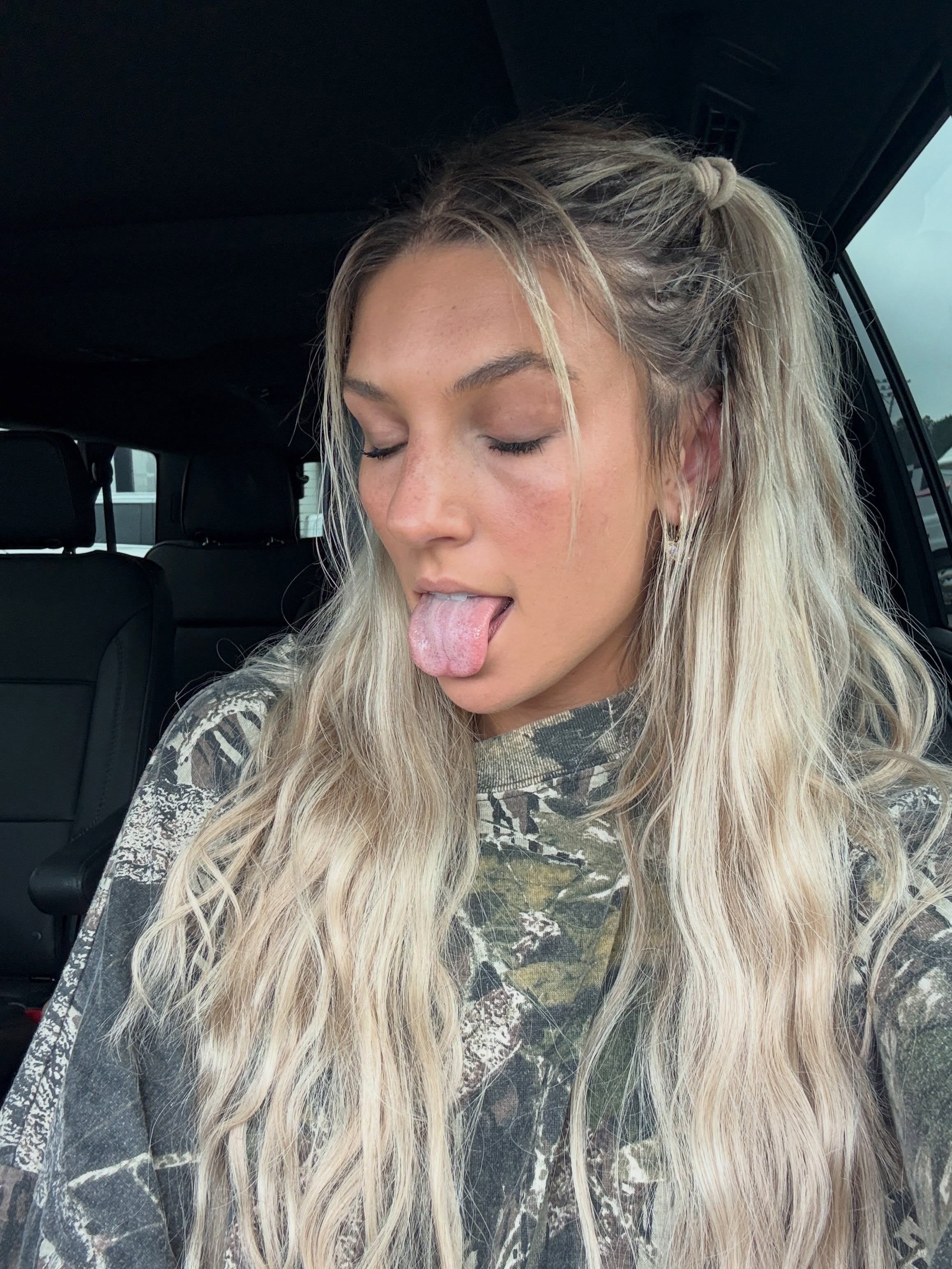 ambiebambiii (@ambiebambiii) — photo 319 from her gallery