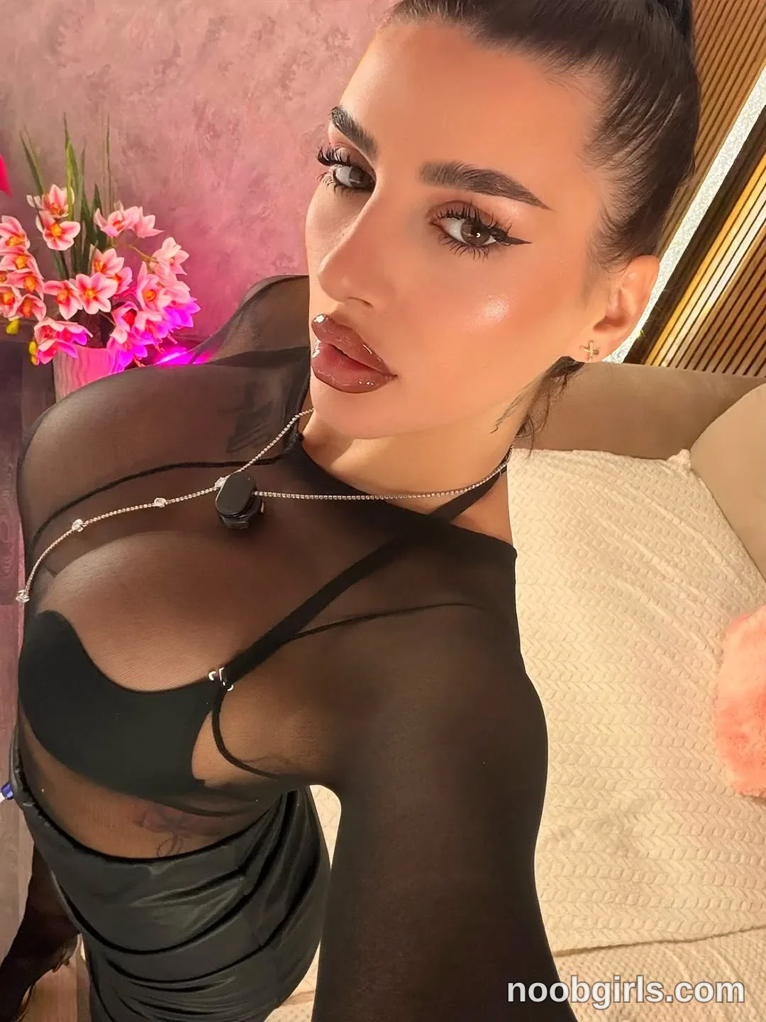 Amy Blair (@ammyblair) — "Long day? 😌💁🏻‍♀️"