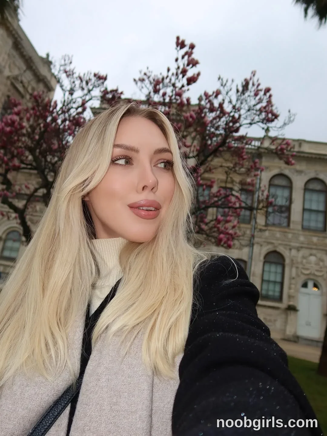 Angelina (@angelees_) in Istanbul, Turkey