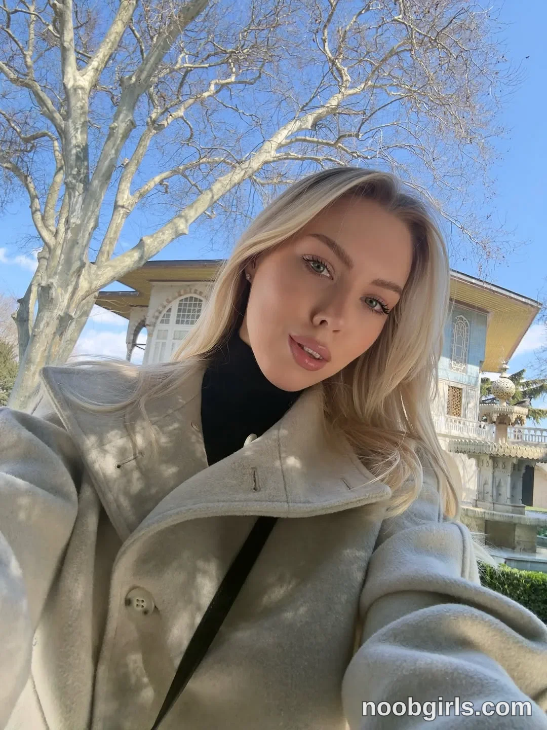 Angelina (@angelees_) in Istanbul, Turkey