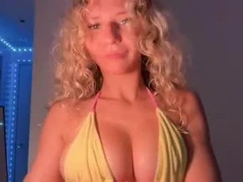 anyaa777 on Chaturbate