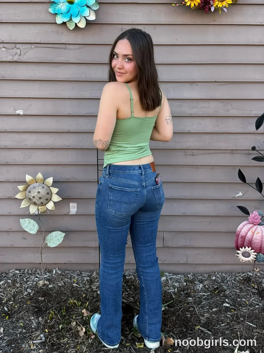 Ari (@arioutdoors) β "a little bit of fall, a little bit of cute ππ . . . . ."