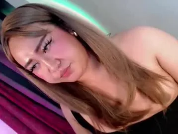 Avrora b on Chaturbate