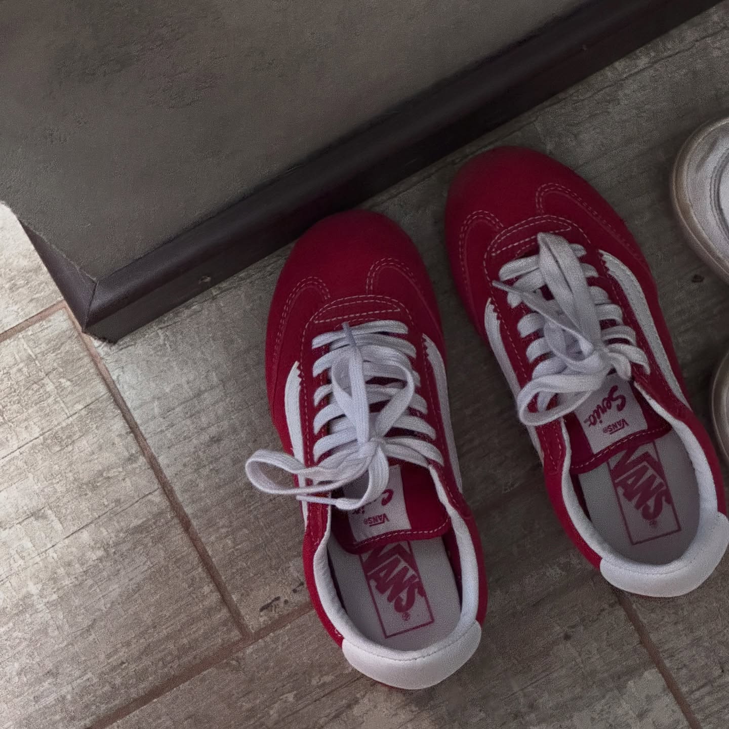 awondrr in floor