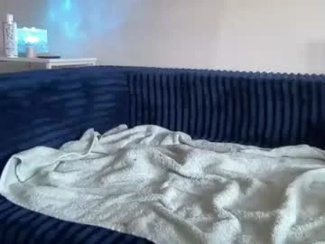 babybleu111 bleu chaturbate live screenshot — Chaturbate cam girl