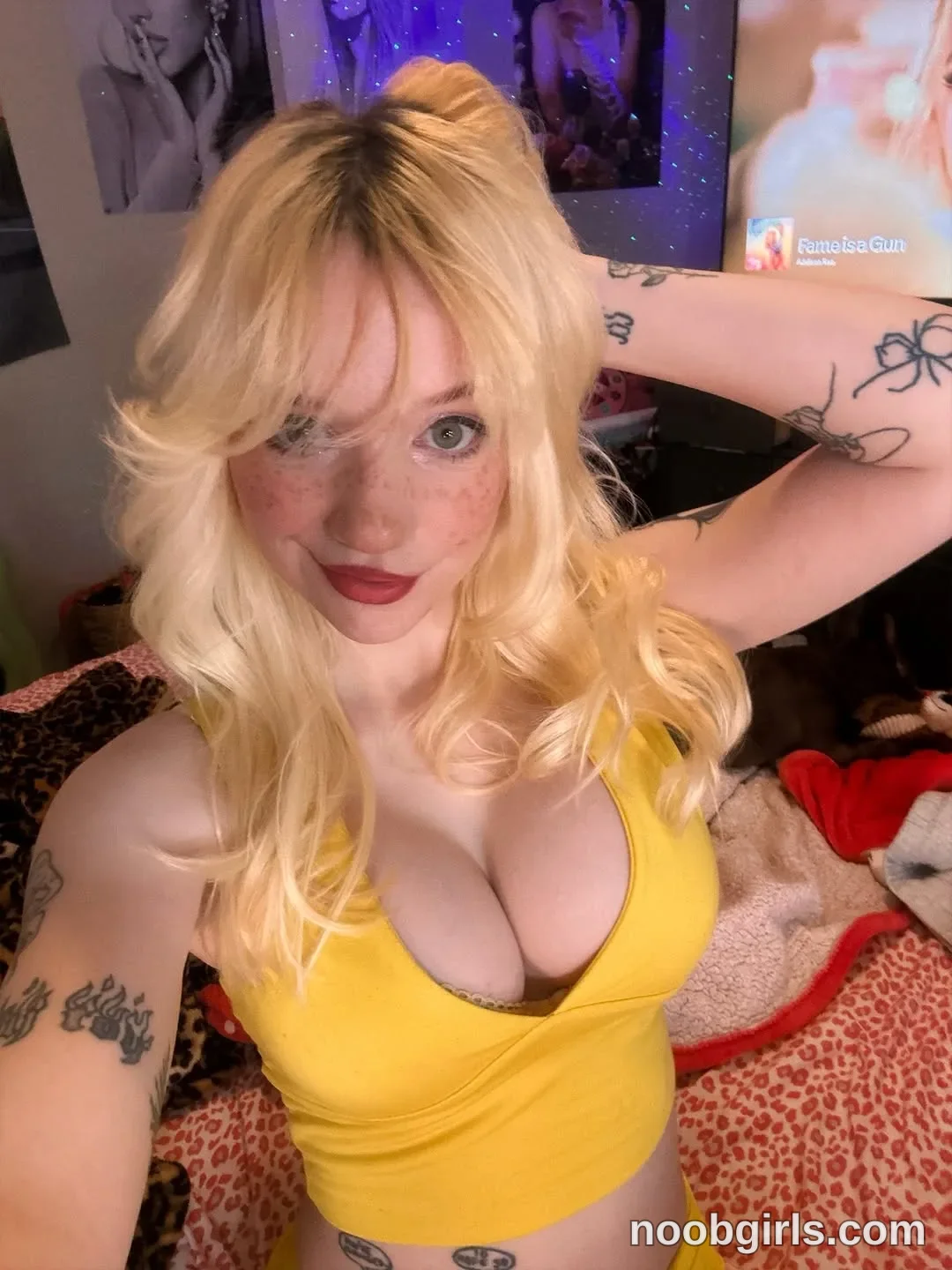 Bardot (@bardoteyed) — "when life gives you lemons 🍋"
