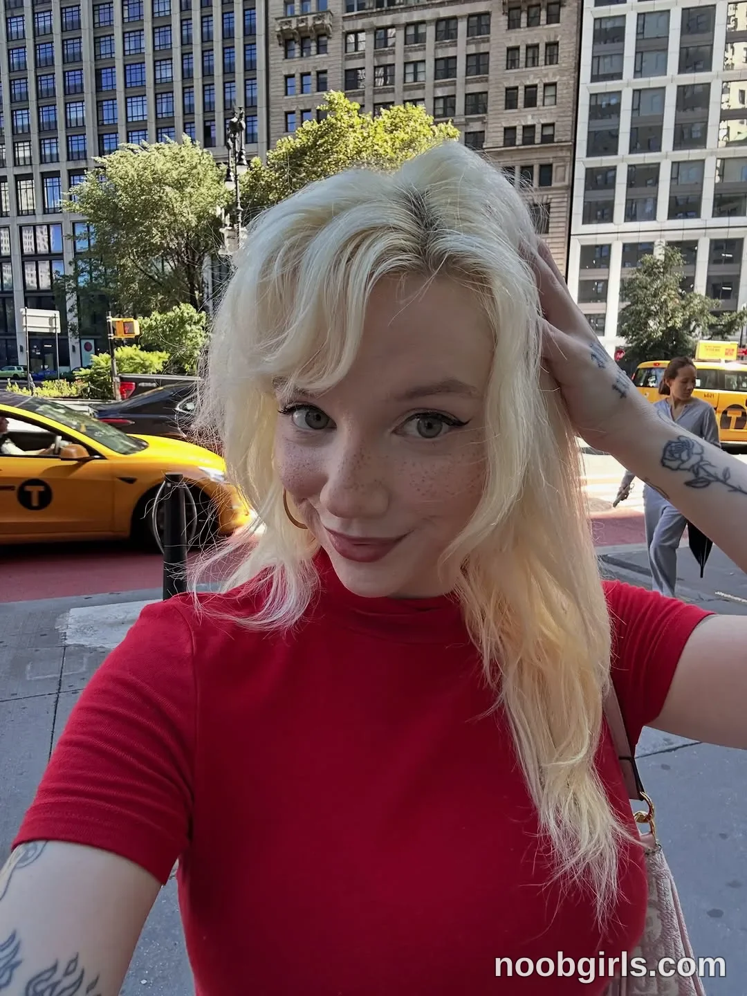 Bardot (@bardoteyed) — "home now but i still have soooo many pics to share ❤️🍎 i miss it so much…"