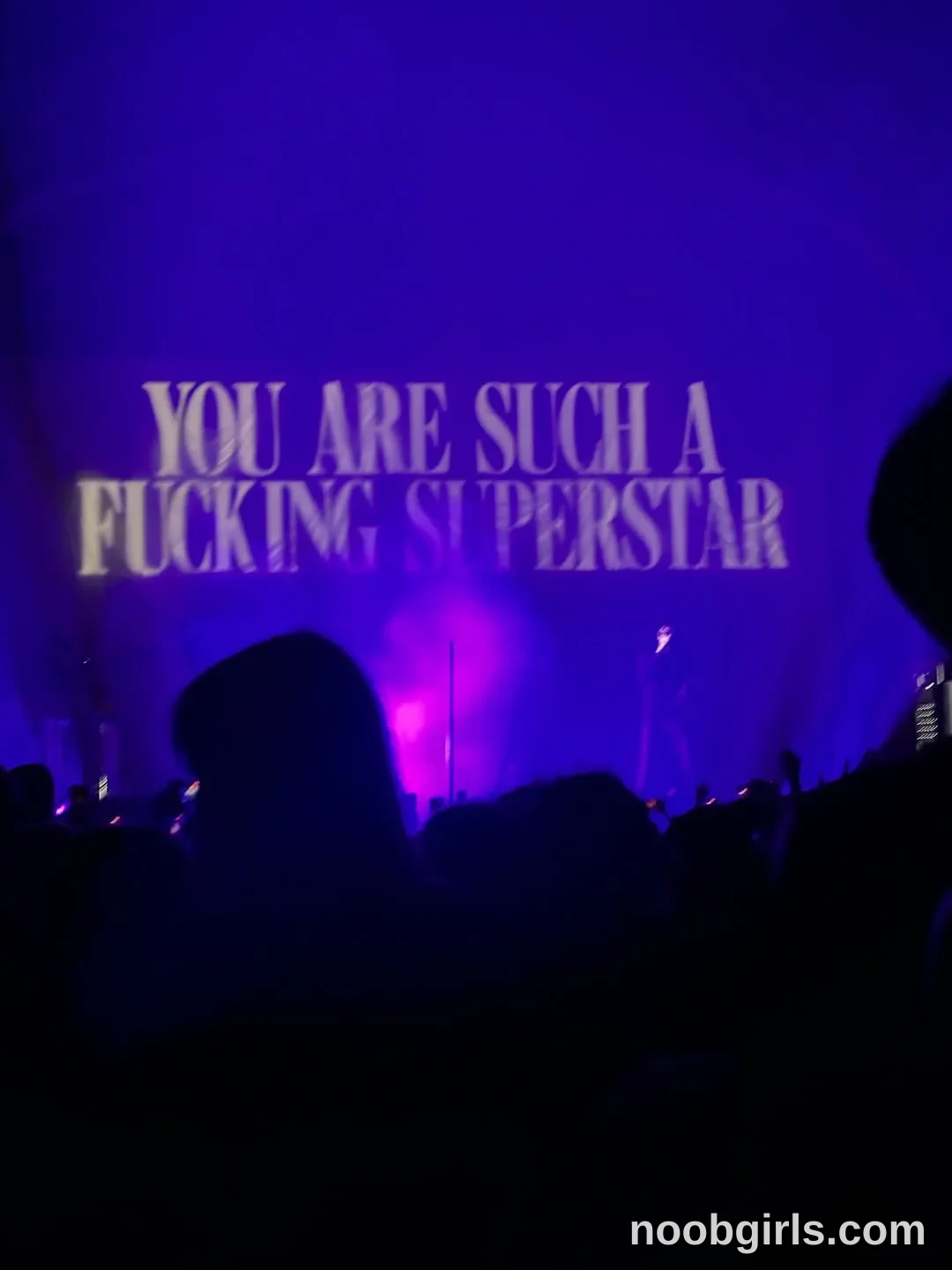 Bardot (@bardoteyed) — "you are such a fu⭐️ing superstar"