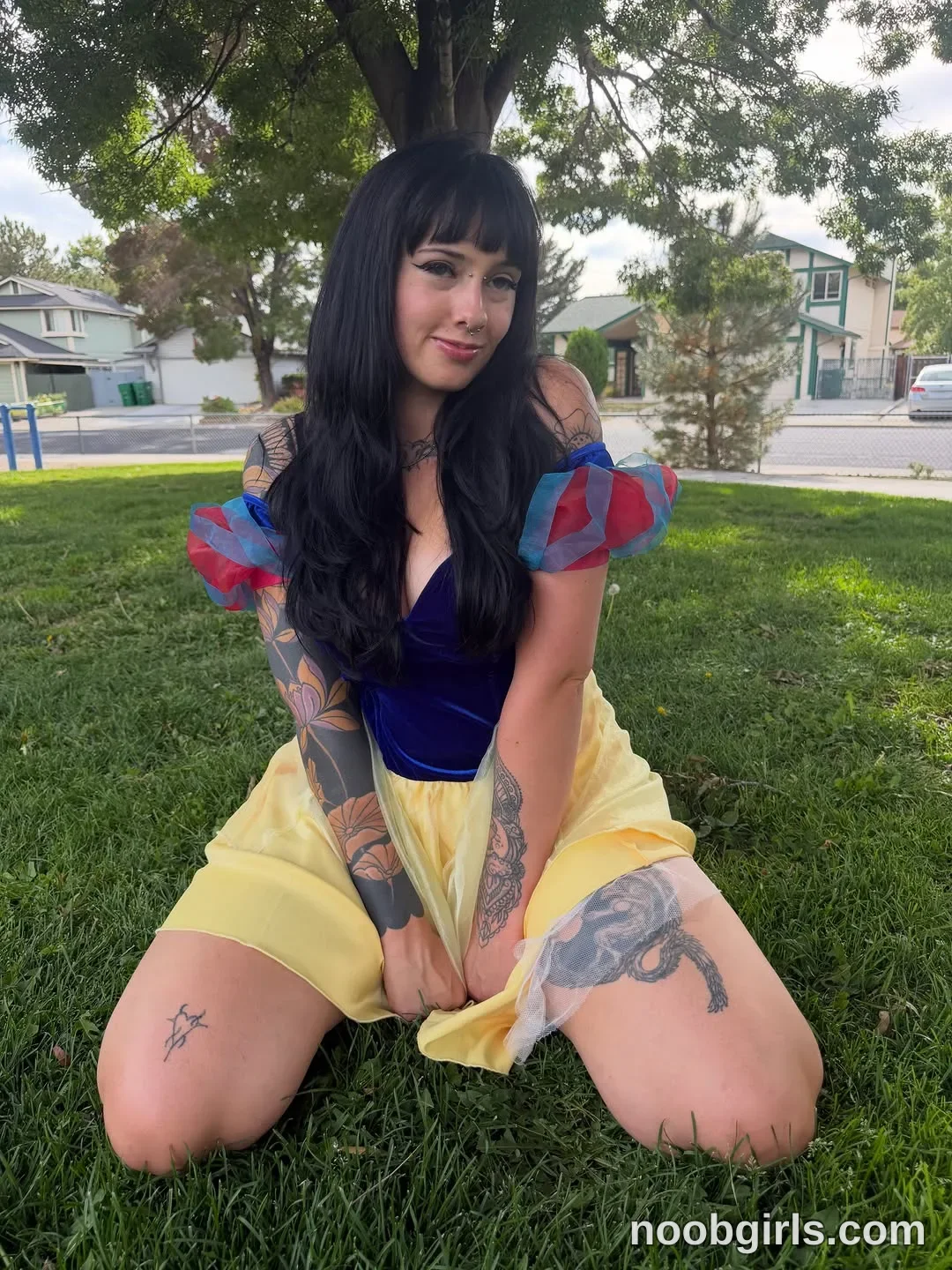 bexbex945874 (@bexbex945874) — "First Halloween costume! Enchanted poison apple princess so no one gets in…"