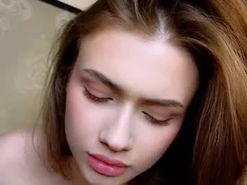 bluuemarine chaturbate live screenshot — Chaturbate cam girl