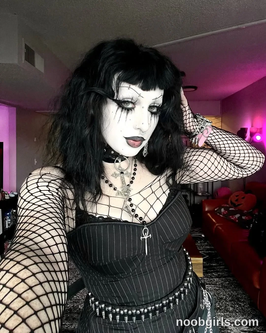 Morgana (@brainblowspice) — "if only it was cool enough to go outside, it's hot even at night 💀 * * * * * *"