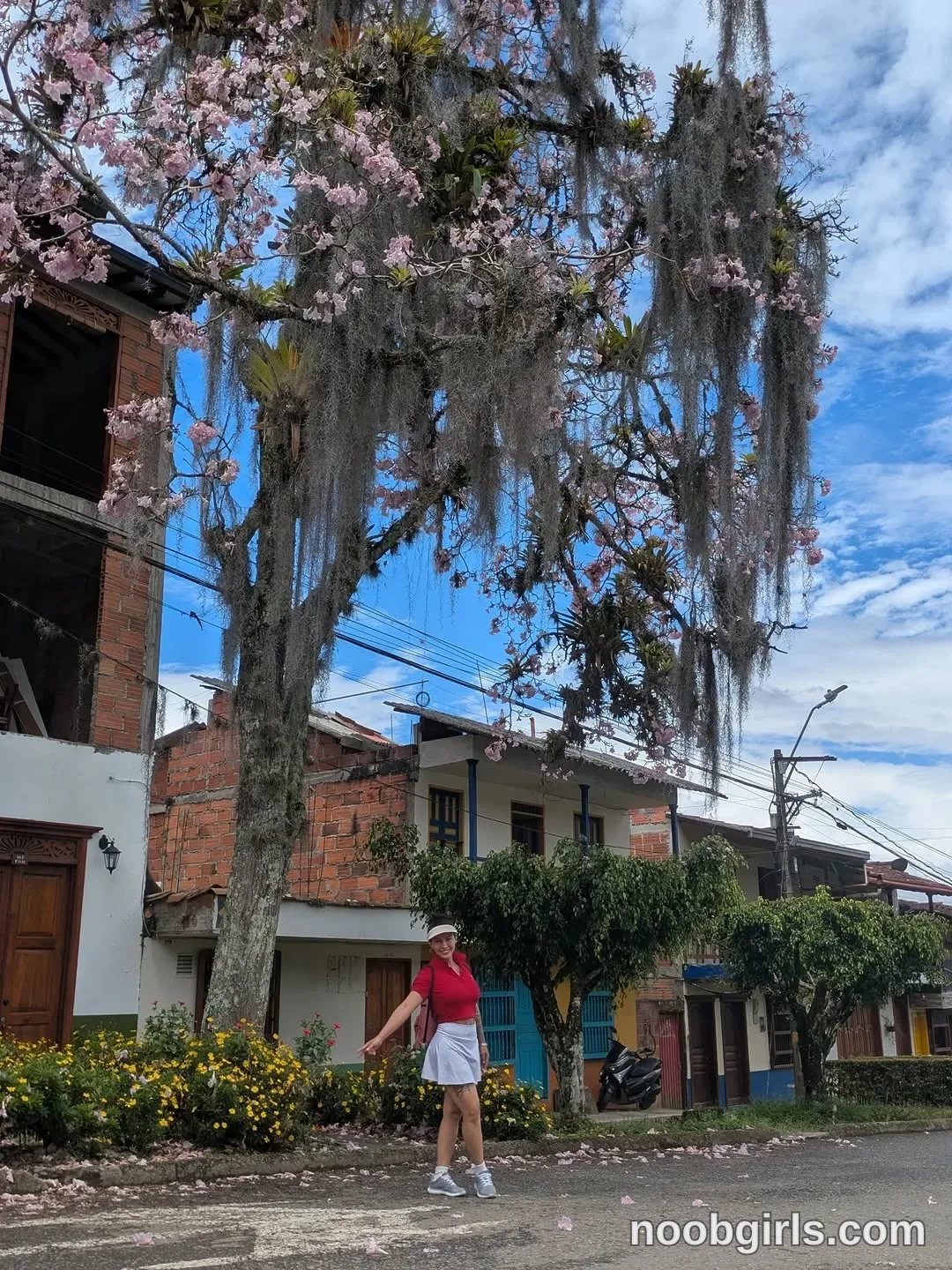 Charlene Soles (@charlene_soles) — "Feet, food and fabulous places"