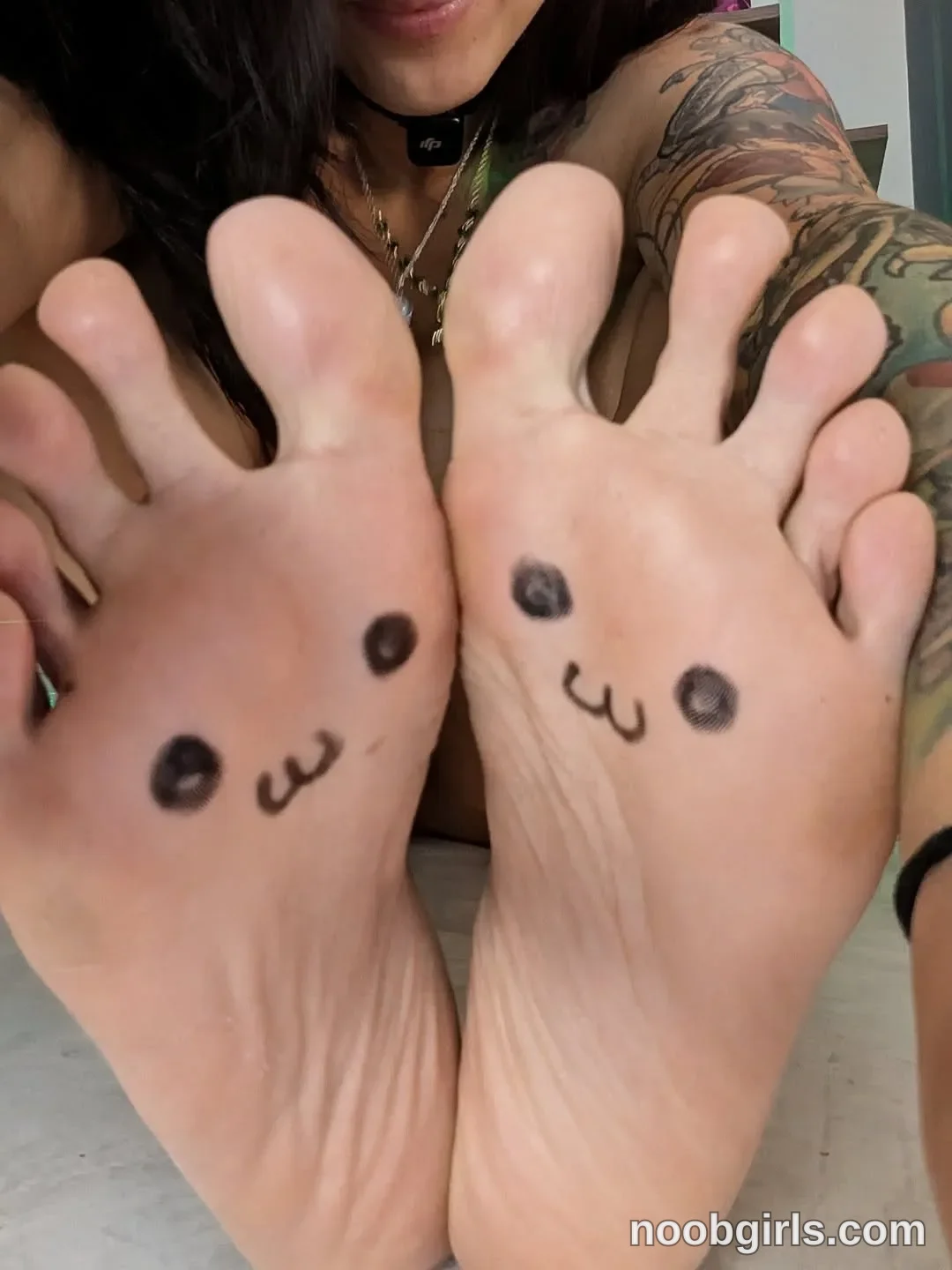 Charlene Soles (@charlene_soles) — "Toes or soles??"