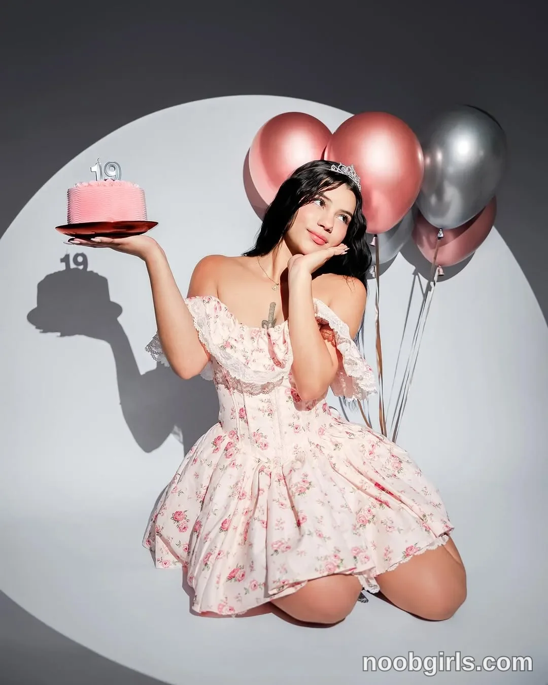 Chelsey Hudson (@chelsey_hudson) — "Happy birthday to me 💖🎉🎂"