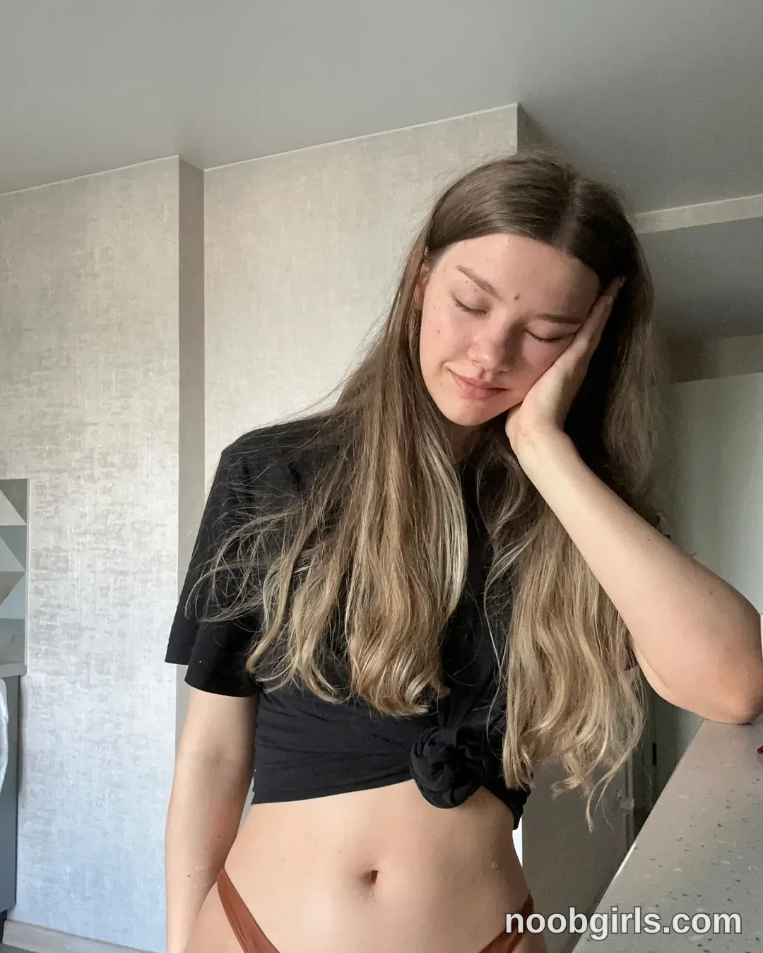 Geneva (@coyness_geneva) — "maybe this is still a dream and we need to wake up"