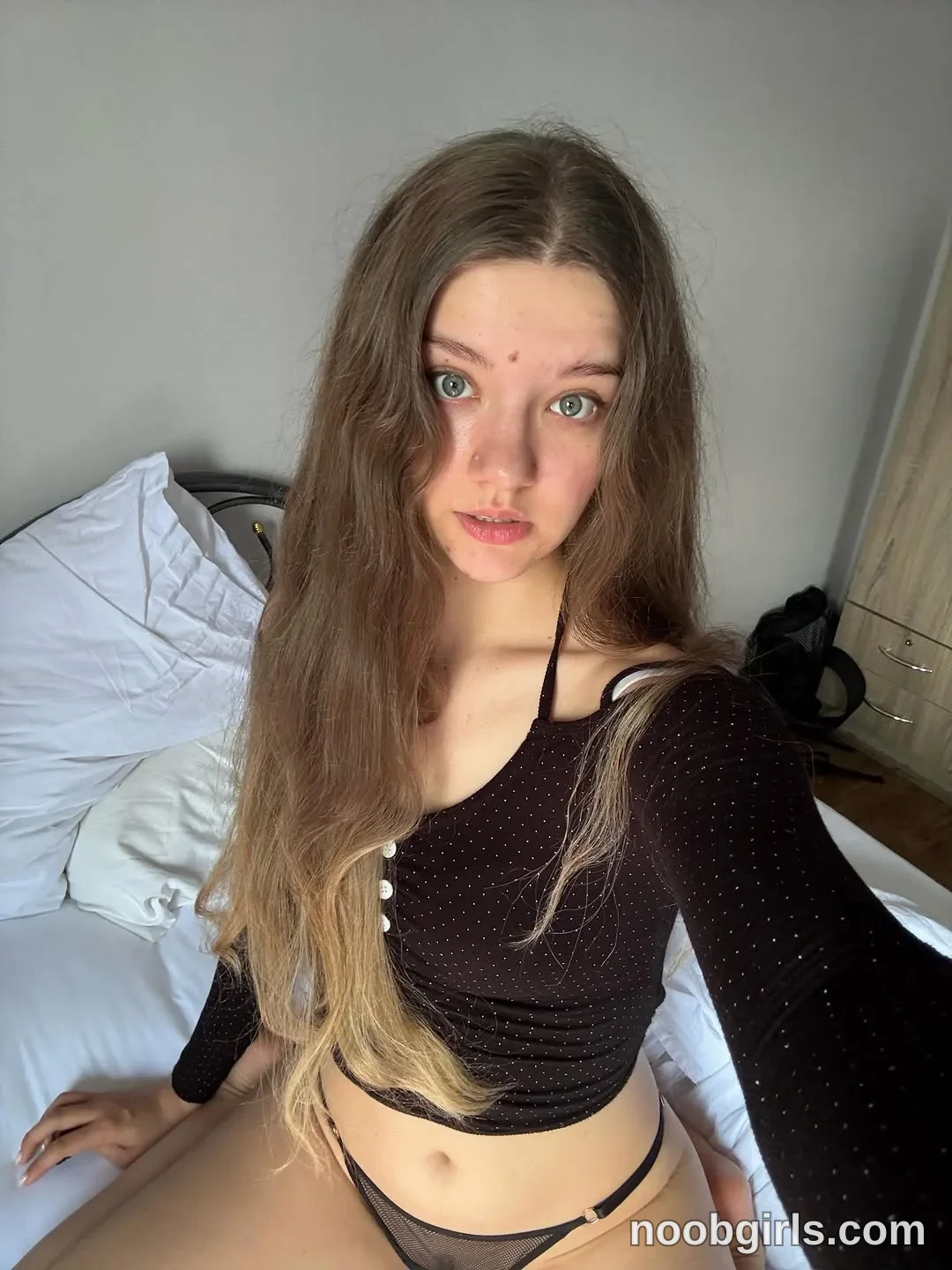 Geneva (@coyness_geneva) — "only there i have this green green eyes…" in Bangkok