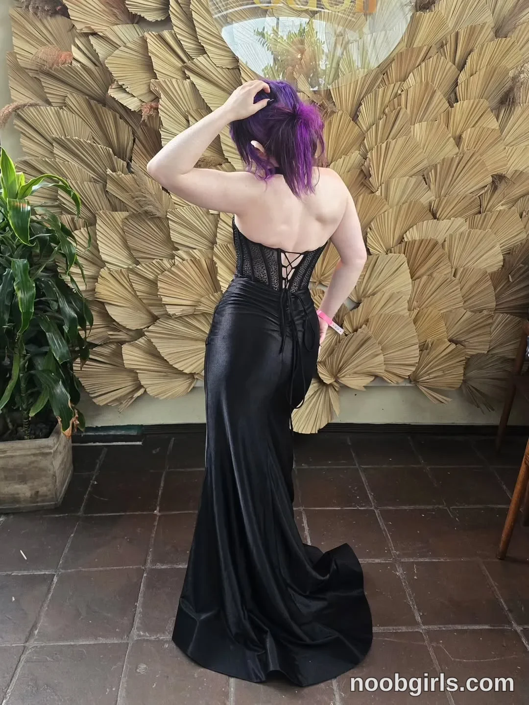 Crimson Kitten (@crimsonkitten) — "Cosplay Streamer of the Year 🖤🏆 Still honestly feels a little unreal typing that out…"
