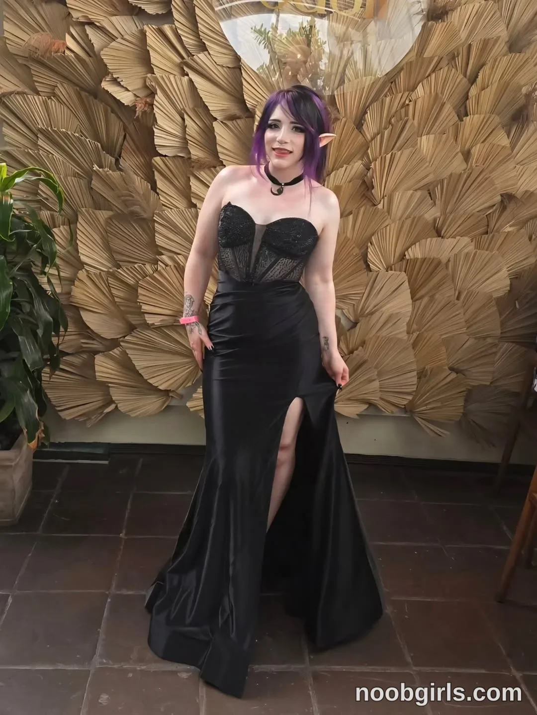 Crimson Kitten (@crimsonkitten) — "Cosplay Streamer of the Year 🖤🏆 Still honestly feels a little unreal typing that out…"