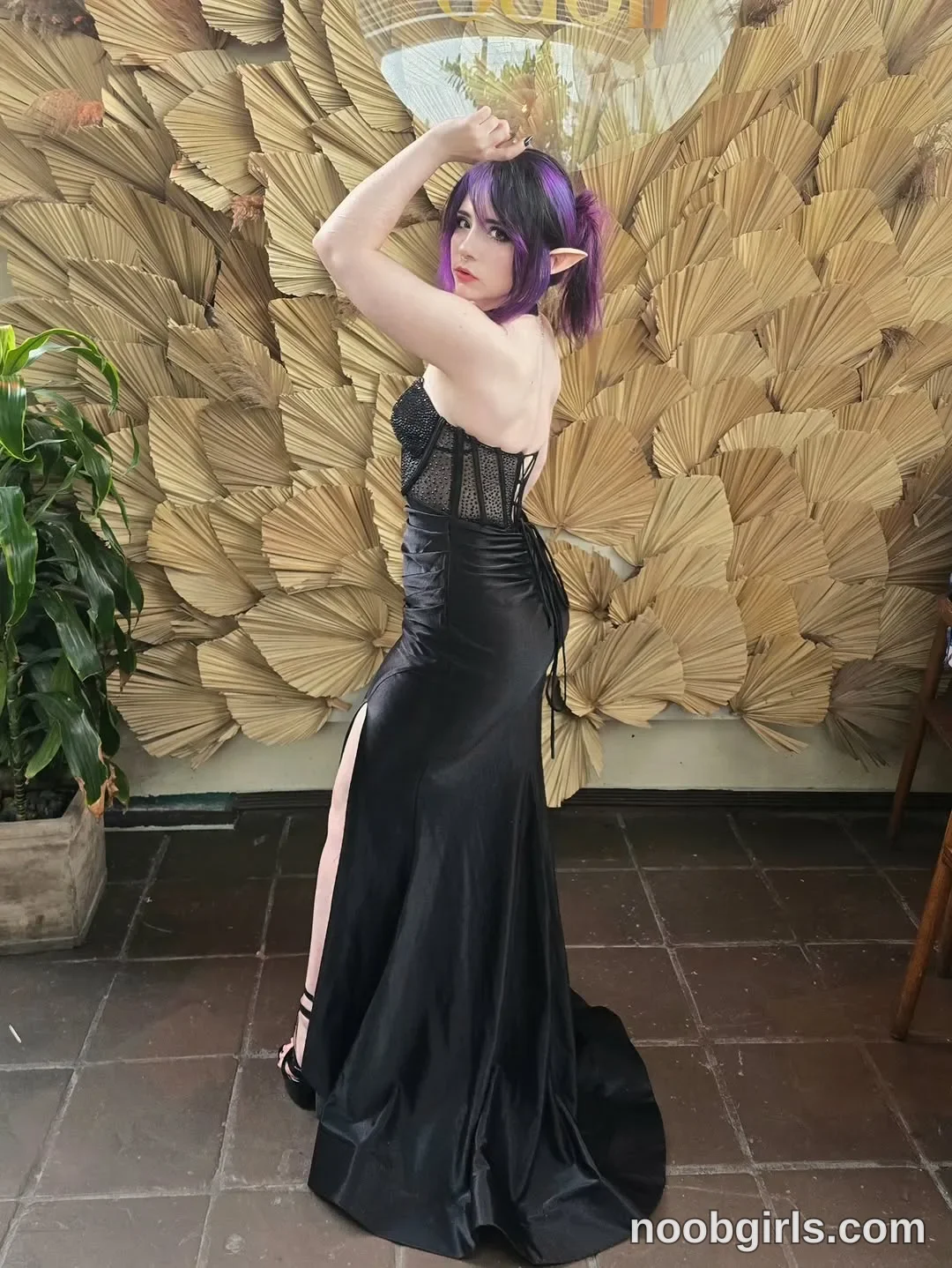 Crimson Kitten (@crimsonkitten) — "Cosplay Streamer of the Year 🖤🏆 Still honestly feels a little unreal typing that out…"