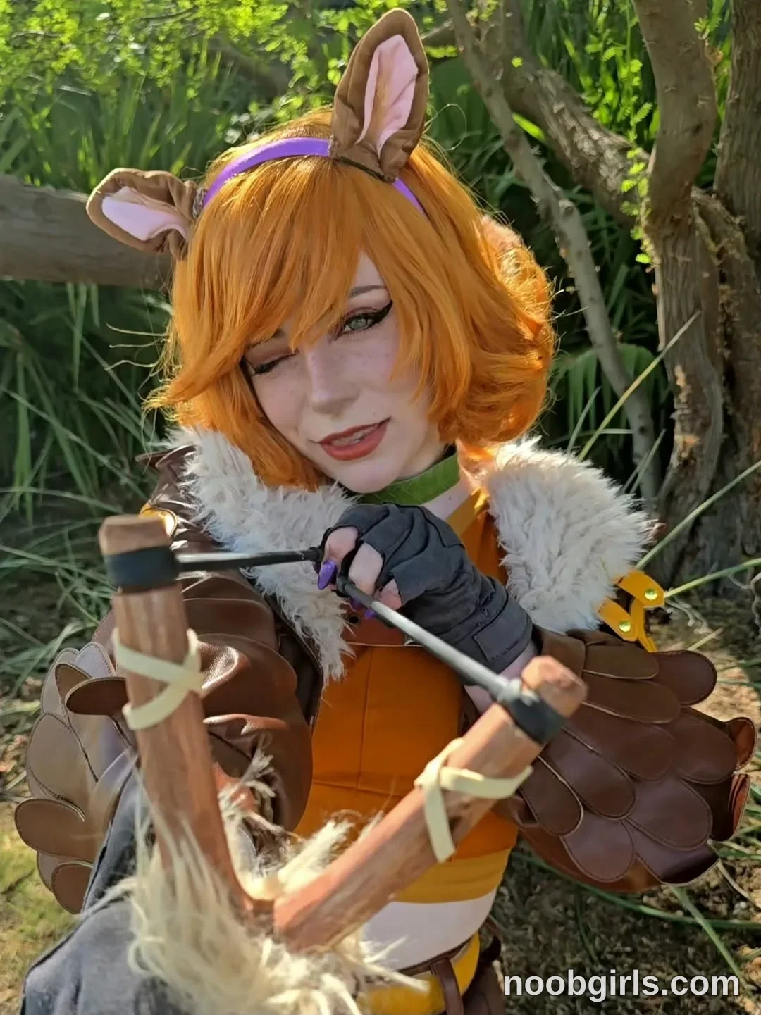 Crimson Kitten (@crimsonkitten) — "*murders u cutely* :3"