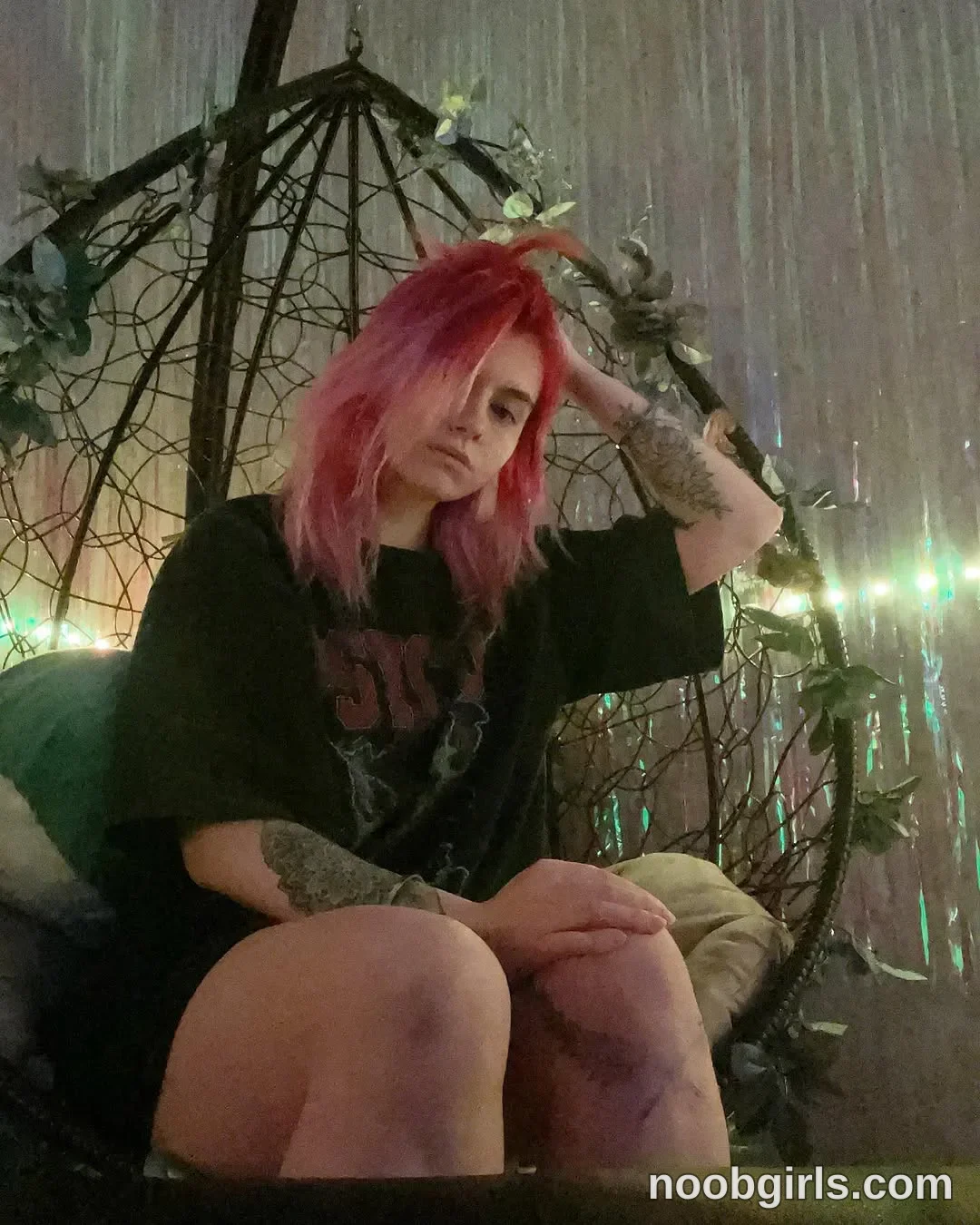 Lilith (@cryptobjgirlv2) in Грустные глазки