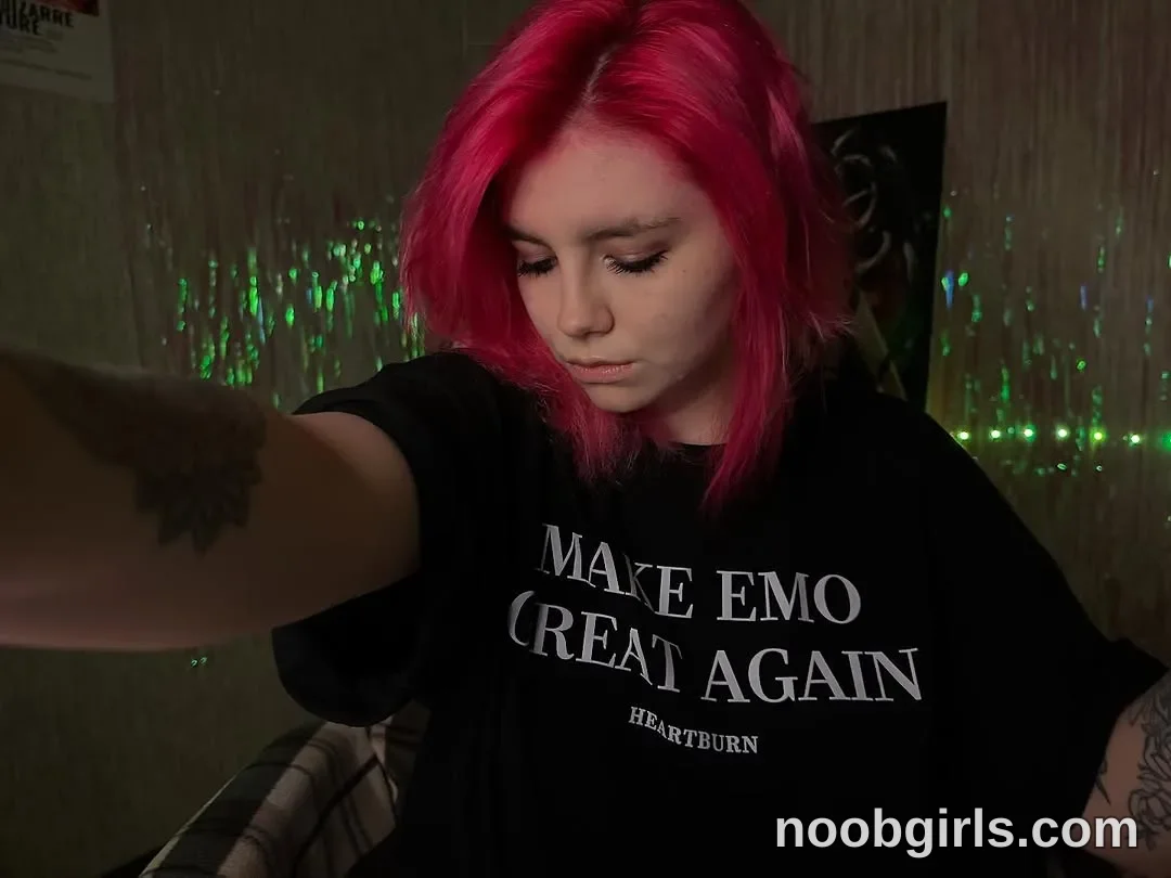 Lilith (@cryptobjgirlv2) in 𝙁𝙪𝙘𝙠 𝙀𝙢𝙤𝙩𝙞𝙤𝙣 彡
