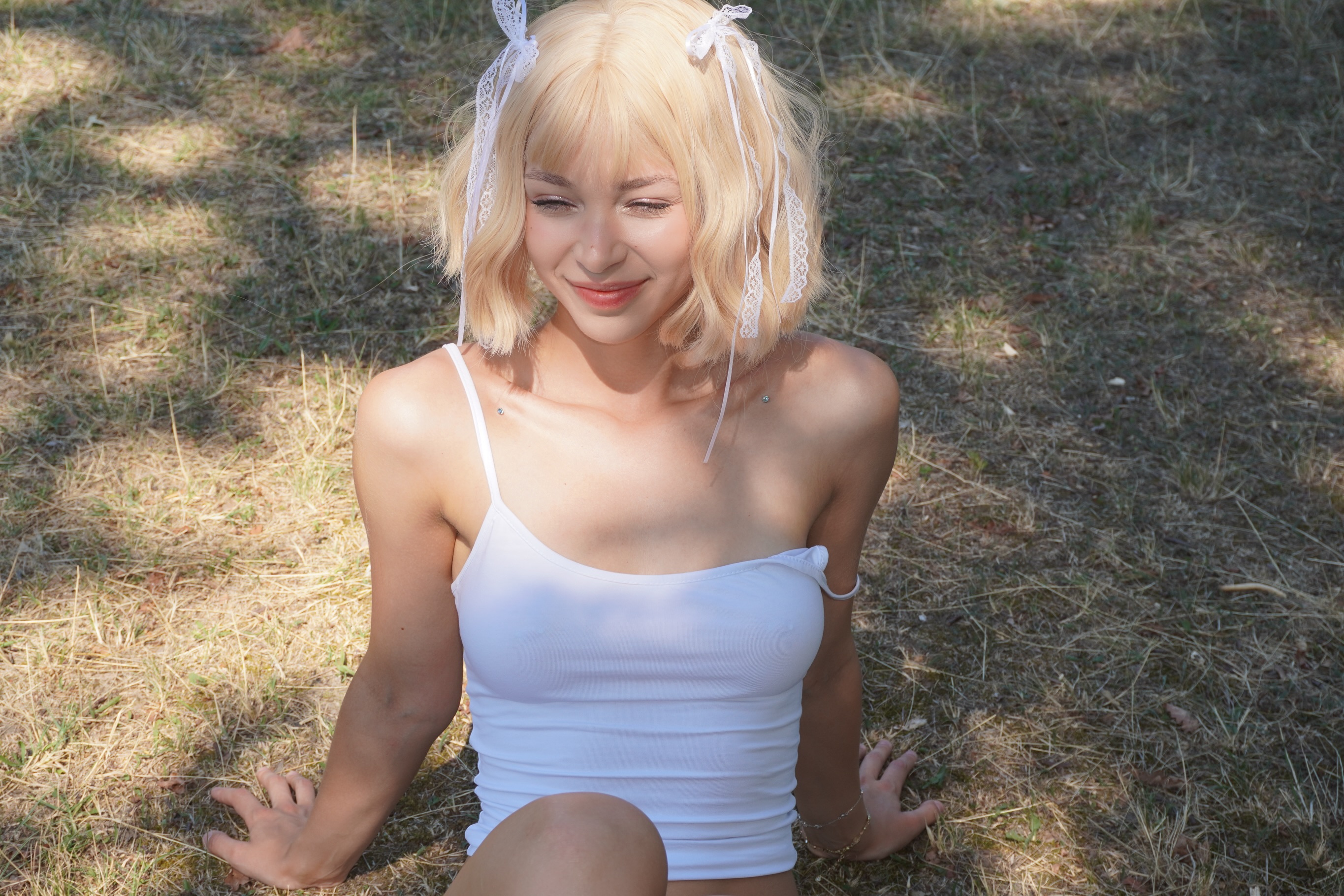 cutieeeeva (@cutieeeeva) high-res photoshoot photo #16 — Chaturbate cam model gallery