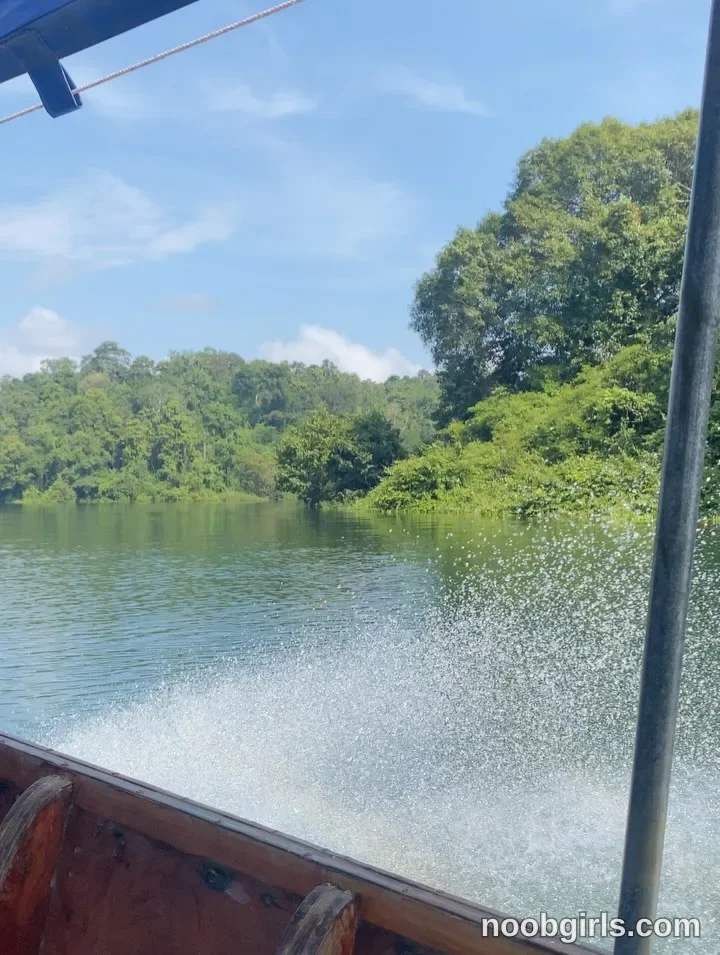 Daisy (@daisybean) — "𝙉𝙖𝙩𝙪𝙧𝙖𝙡 𝙃𝙚𝙖𝙡...🌴🛶⛰️" in กาญจนบฺรี