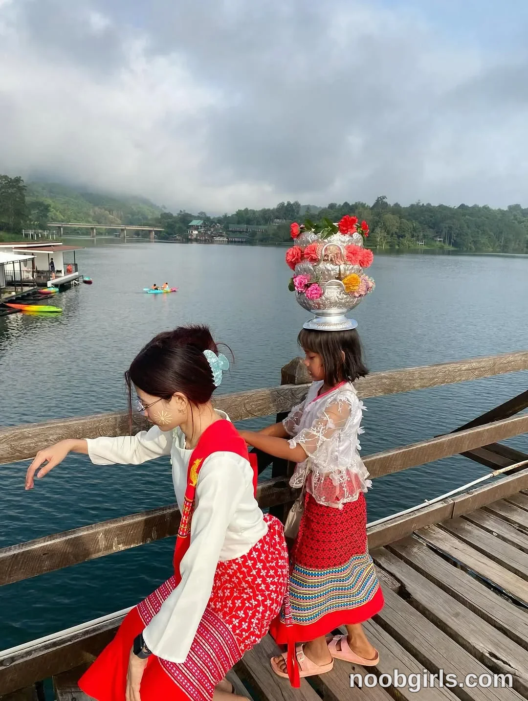 Daisy (@daisybean) — "𝙉𝙖𝙩𝙪𝙧𝙖𝙡 𝙃𝙚𝙖𝙡...🌴🛶⛰️" in กาญจนบฺรี
