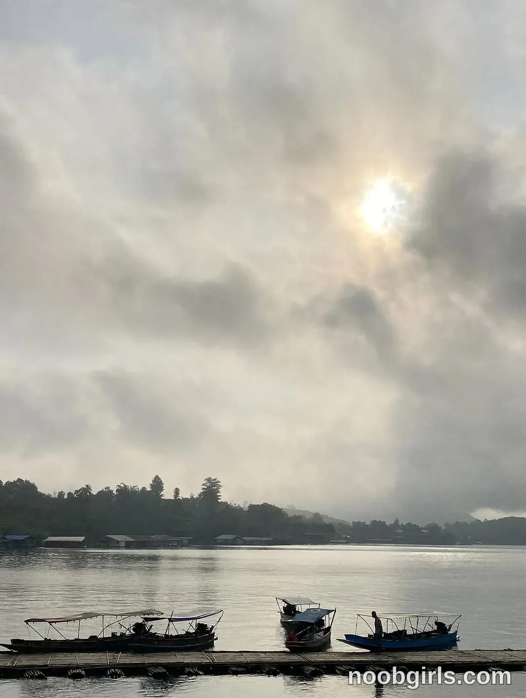 Daisy (@daisybean) — "𝙉𝙖𝙩𝙪𝙧𝙖𝙡 𝙃𝙚𝙖𝙡...🌴🛶⛰️" in กาญจนบฺรี