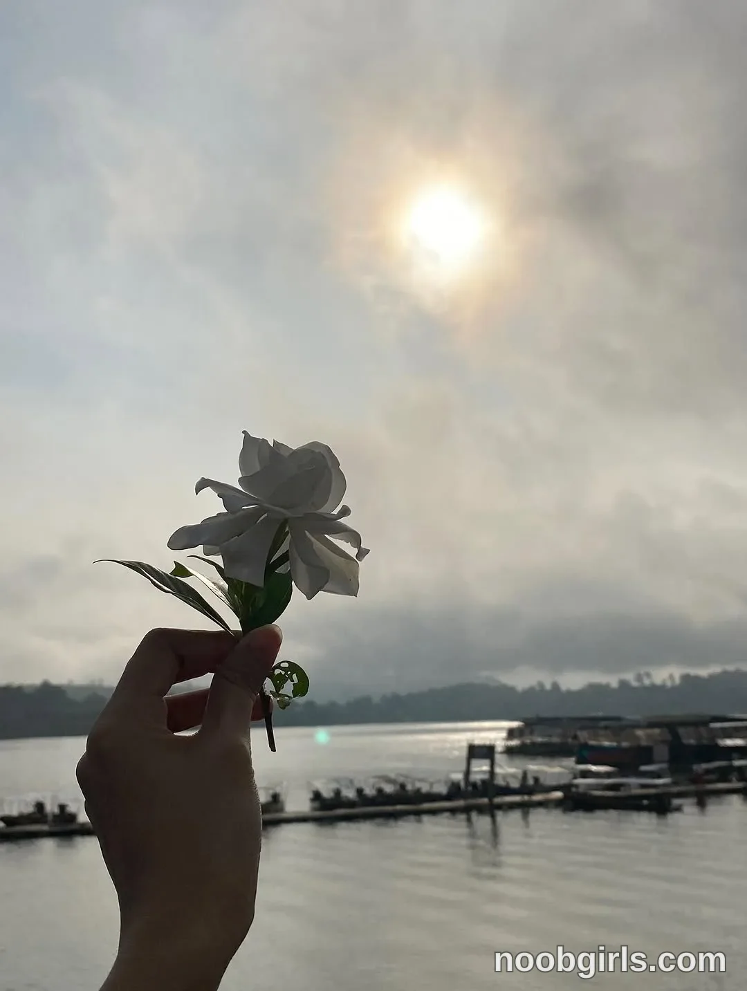 Daisy (@daisybean) — "𝙉𝙖𝙩𝙪𝙧𝙖𝙡 𝙃𝙚𝙖𝙡...🌴🛶⛰️" in กาญจนบฺรี