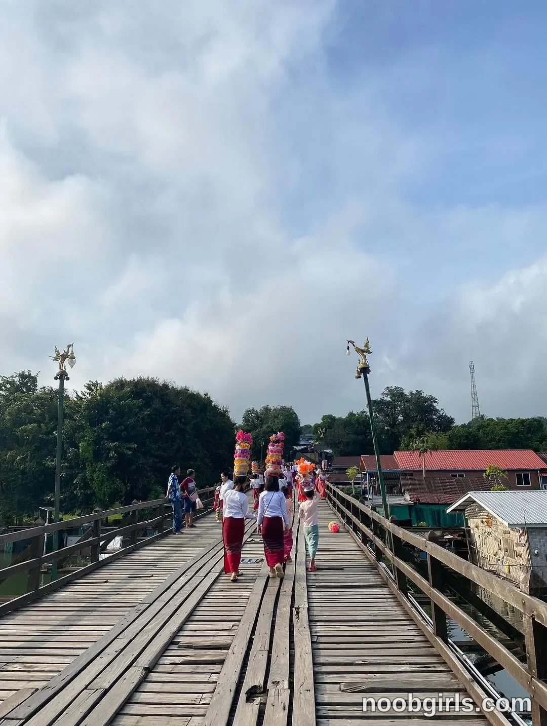 Daisy (@daisybean) — "𝙉𝙖𝙩𝙪𝙧𝙖𝙡 𝙃𝙚𝙖𝙡...🌴🛶⛰️" in กาญจนบฺรี