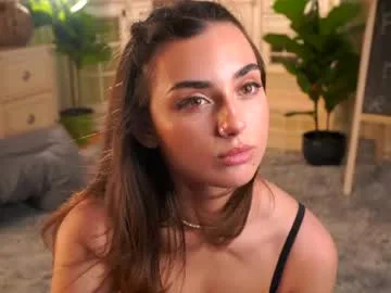 dinacaguimbal on Chaturbate