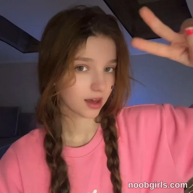 Inside the Feed of domitilabarrus (@domitilabarrus) — "Have a nice evening, everyone"