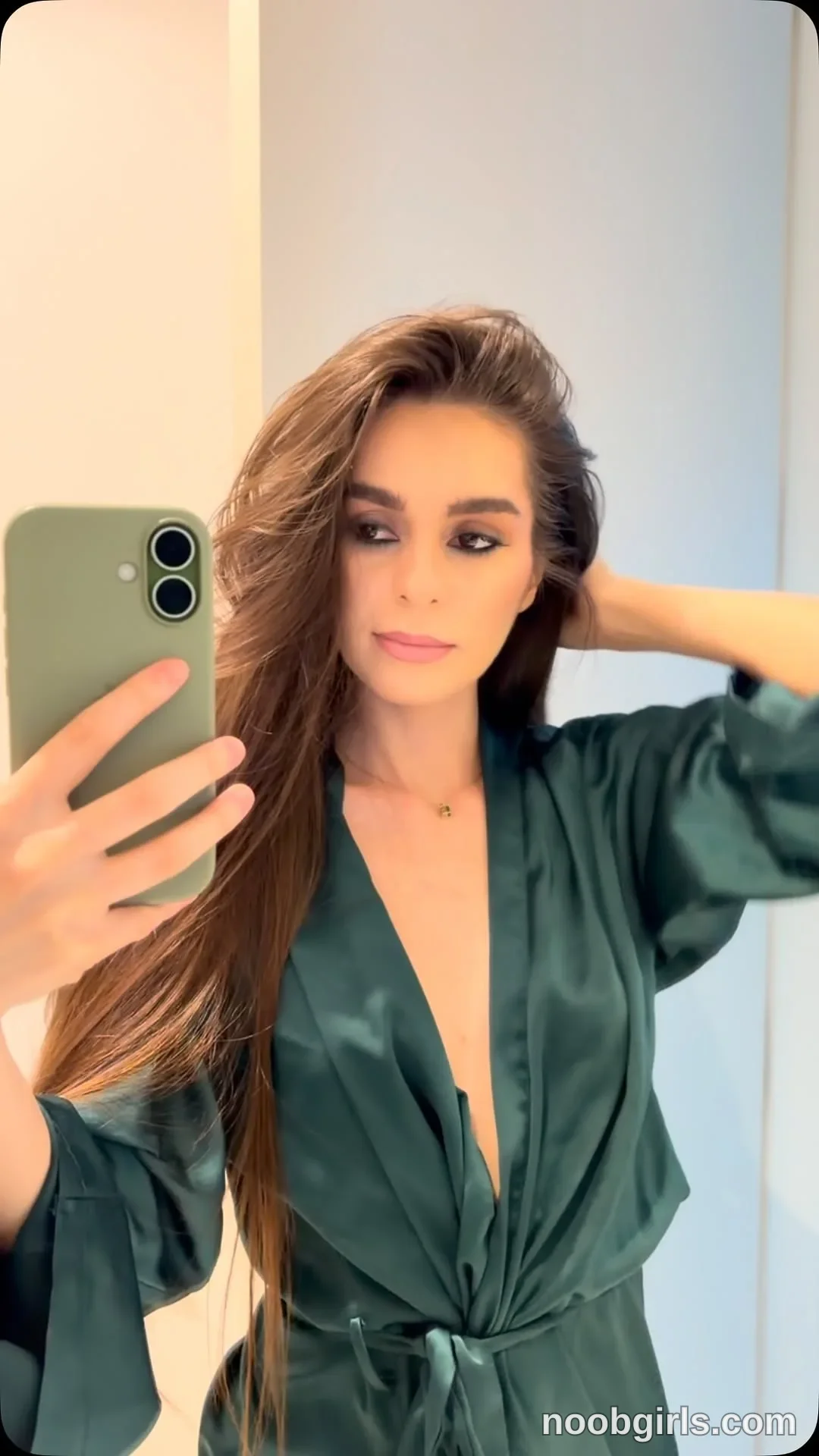 dovia (@dovia) — "❤️🔥❤️🔥❤️🔥"