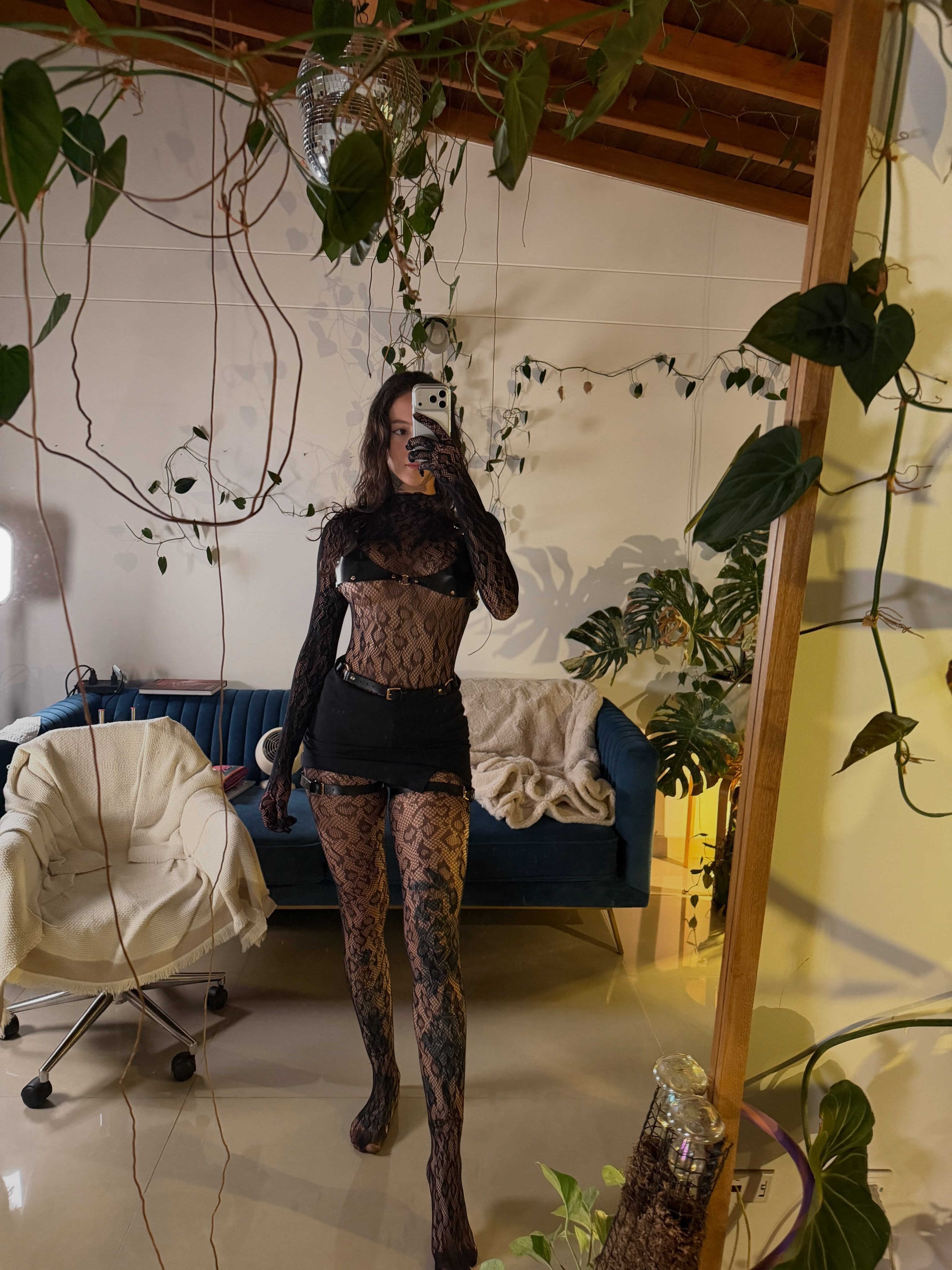 Effy / Cam anniversary september 4 / onlyfans/lowelleffy (@effylowell_) high-res photoshoot photo #16 — Chaturbate cam model gallery