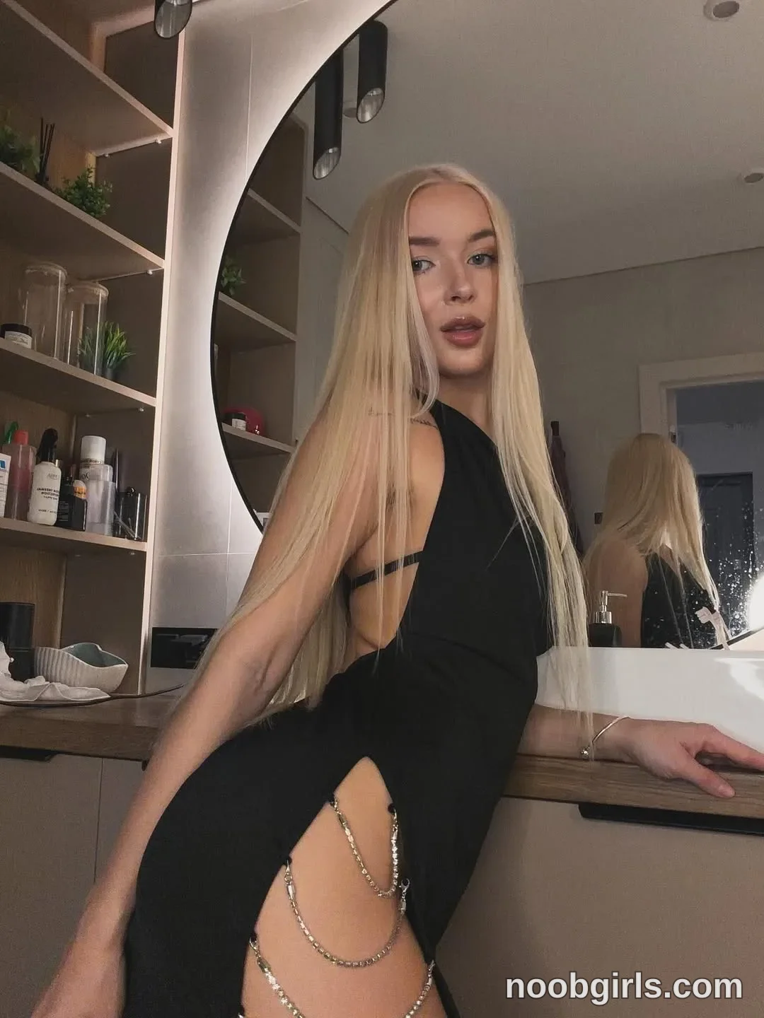 Eva (@eva_m1racle) — "I know you want me baby 😈😈😈"