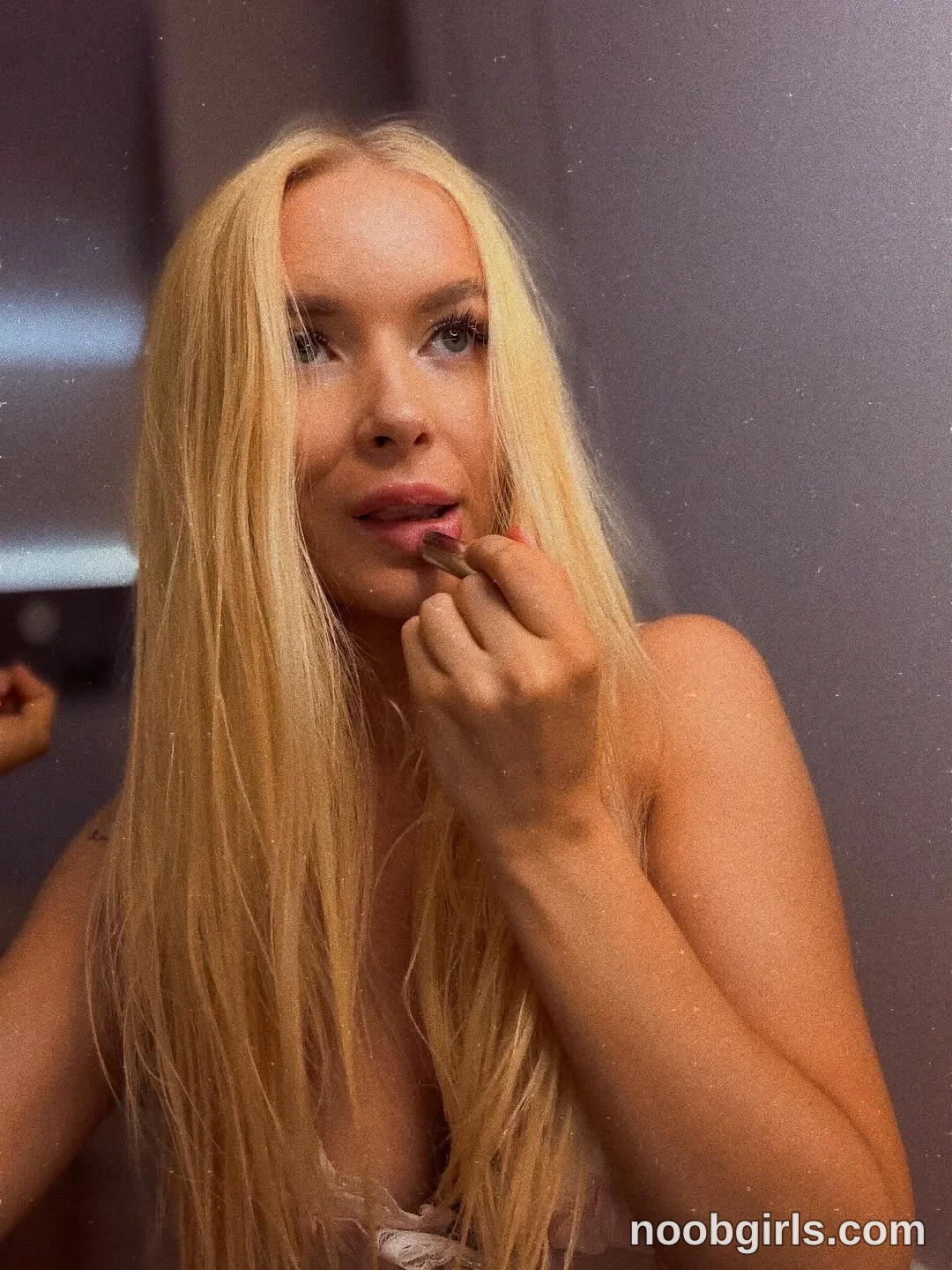 Eva (@eva_m1racle) — "Sorry, I’m missed your call . See you"