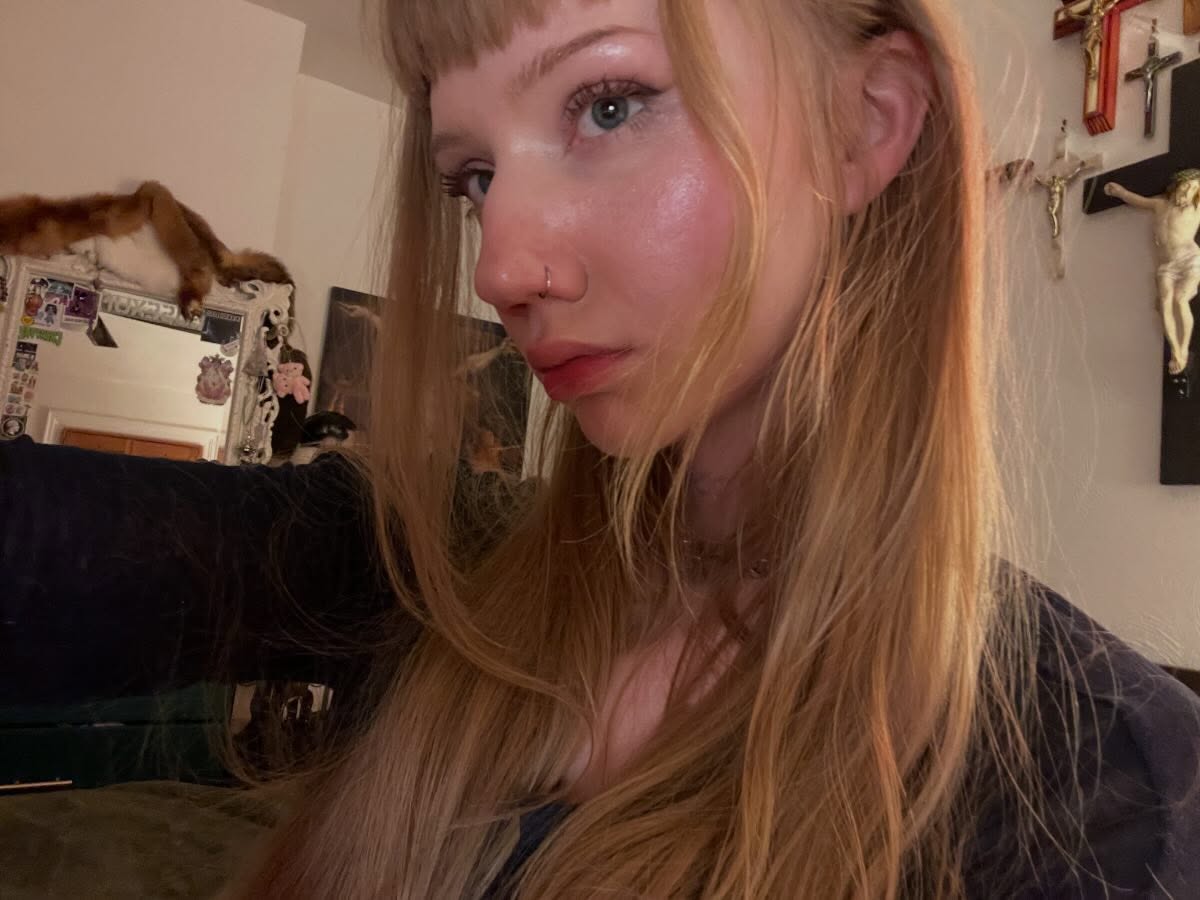 eve003300 verified Instagram photoshoot picture #2 — live cam model review