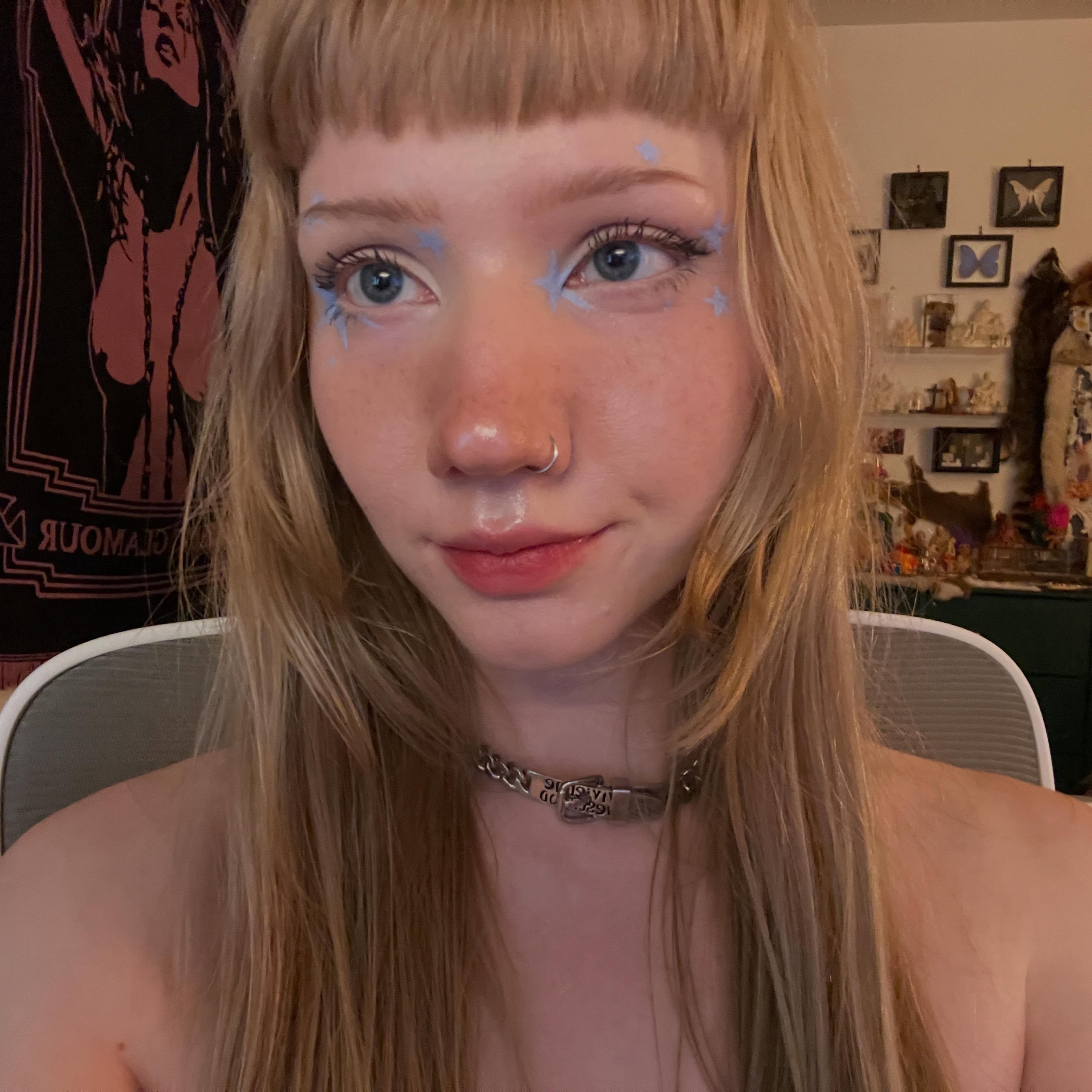 eve003300 (@eve003300) high-res photoshoot photo #10 — Chaturbate cam model gallery