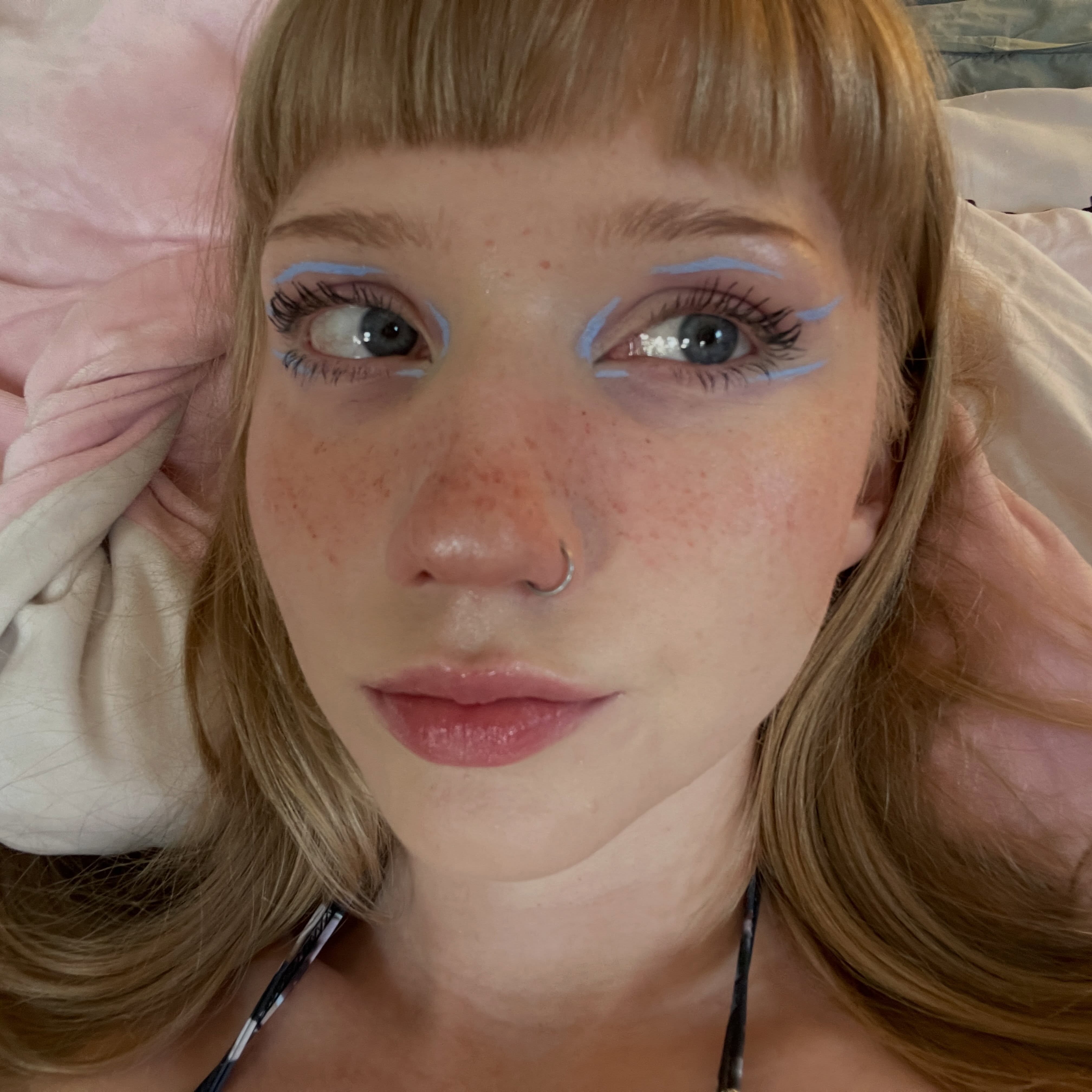 eve003300 (@eve003300) high-res photoshoot photo #19 — Chaturbate cam model gallery
