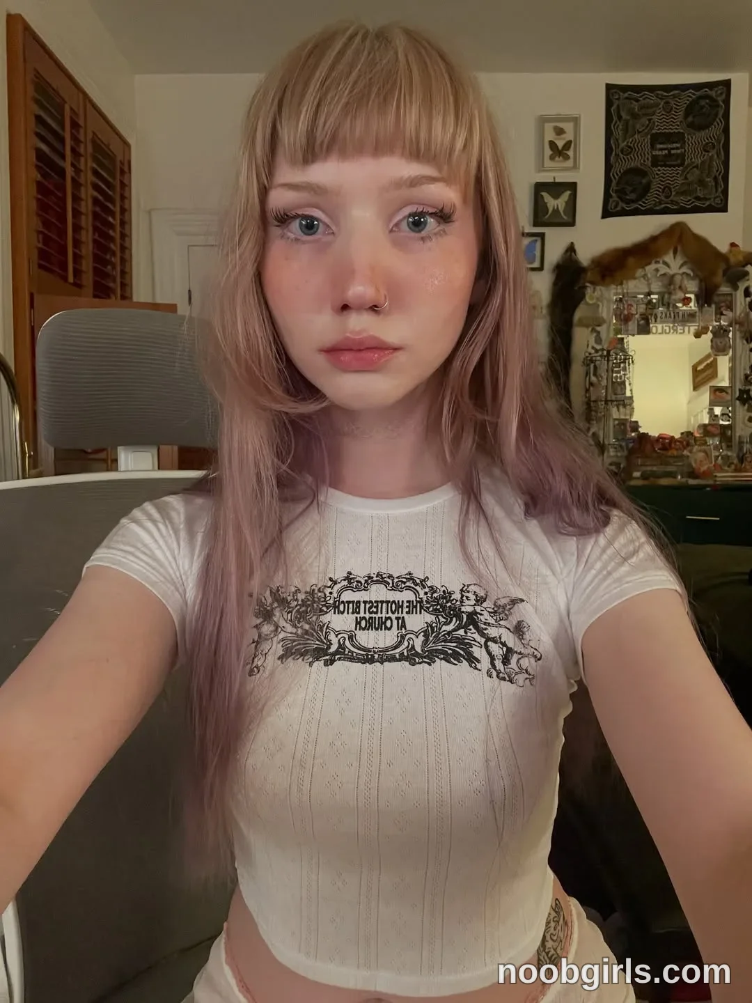 eve003300 (@eve003300) — "eve vs… the REAL eve"