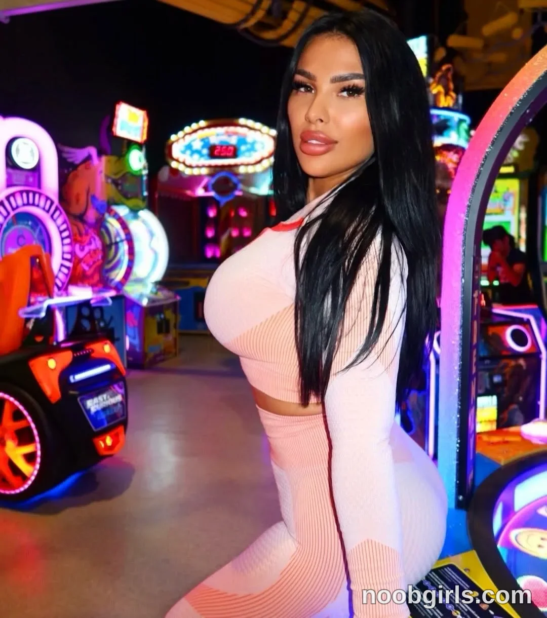 Fires Bomb (@firesbomb777) — "🎮Do you like games? 🎮💕"