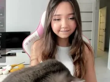 fluffy_rose on Chaturbate