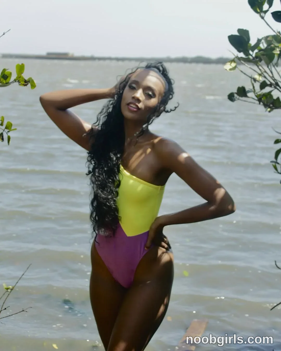 fyre_divine (@fyre_divine) — "La Sirena en su lugar de origen 🧜‍♀️ 👙: @franmartinezbq 📷: @jesusortega1013"